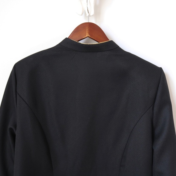 Vintage Black Blazer - Picture 4 of 9